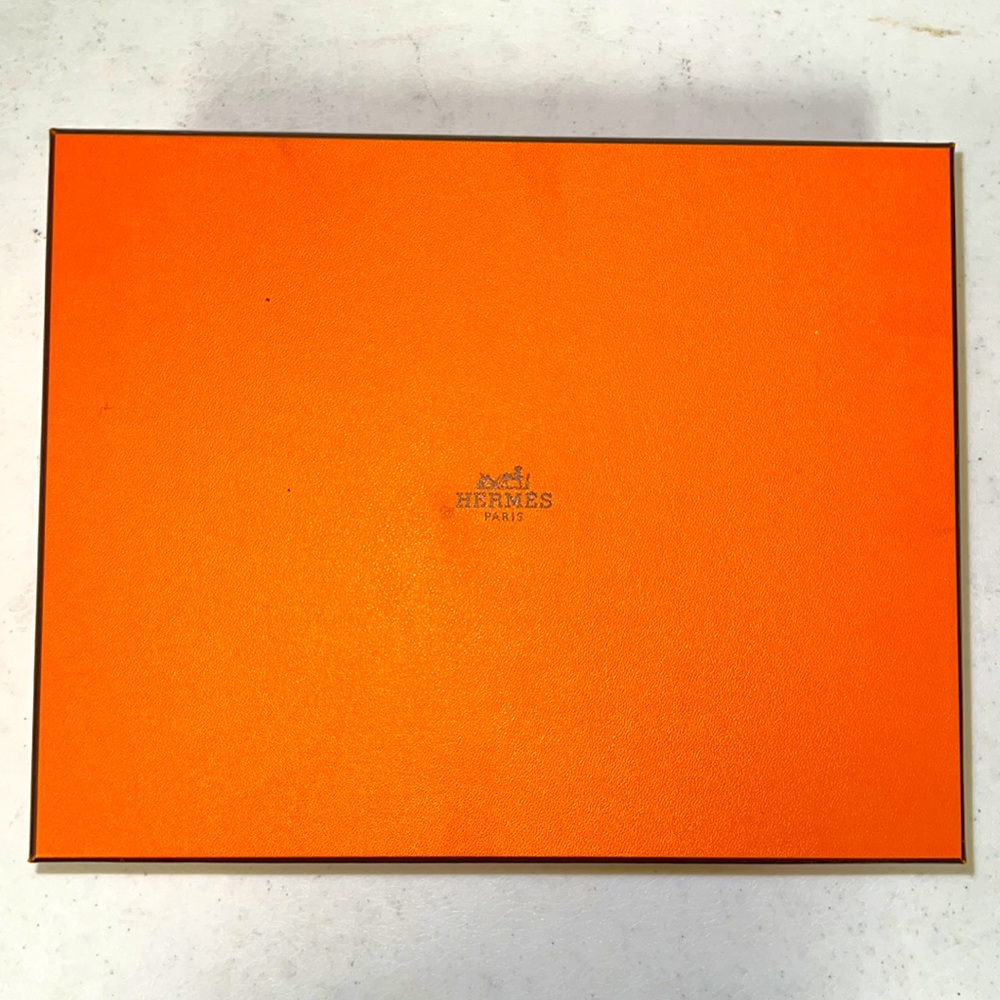 HERMES GIFT BOX - Picture 2 of 4